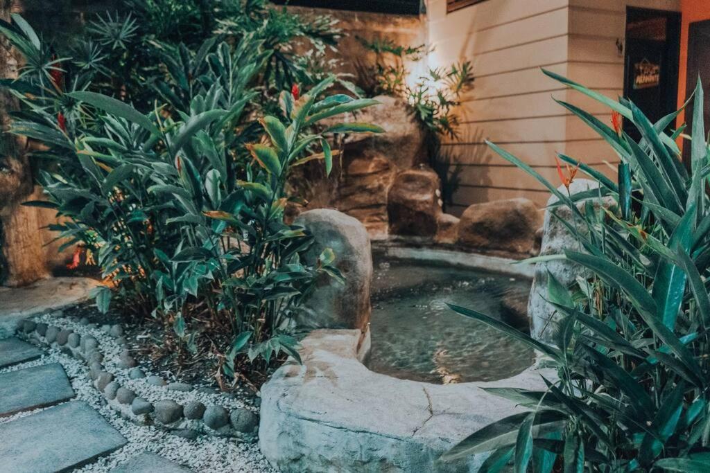 Elegant Villa In La Fortuna With Spacious Backyard Plus Very Private Pool & Parking Esterno foto