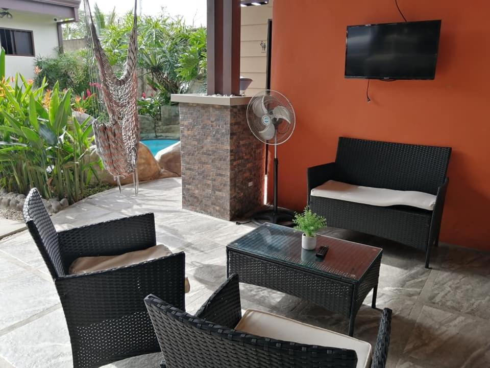 Elegant Villa In La Fortuna With Spacious Backyard Plus Very Private Pool & Parking Esterno foto