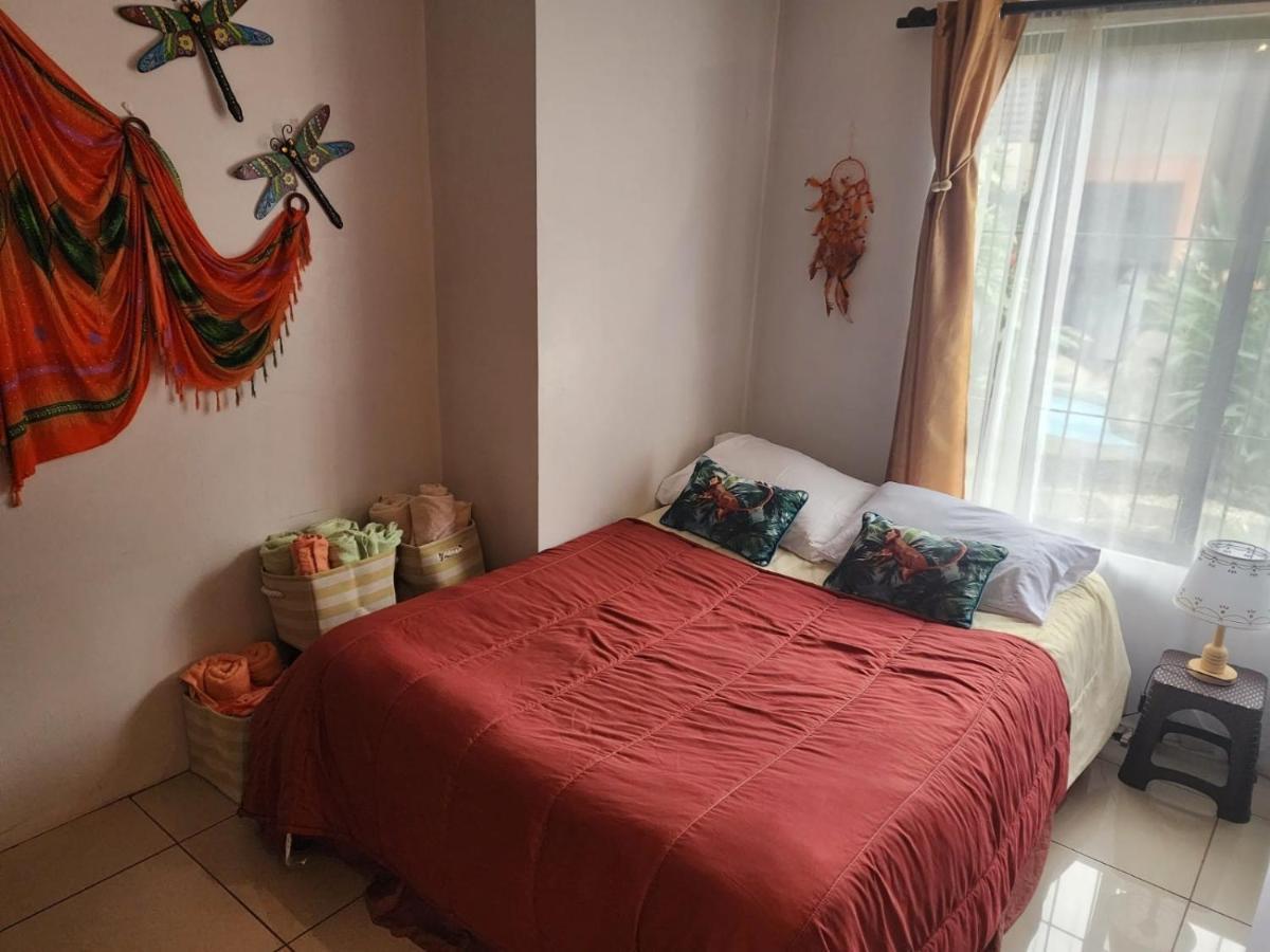 Elegant Villa In La Fortuna With Spacious Backyard Plus Very Private Pool & Parking Esterno foto